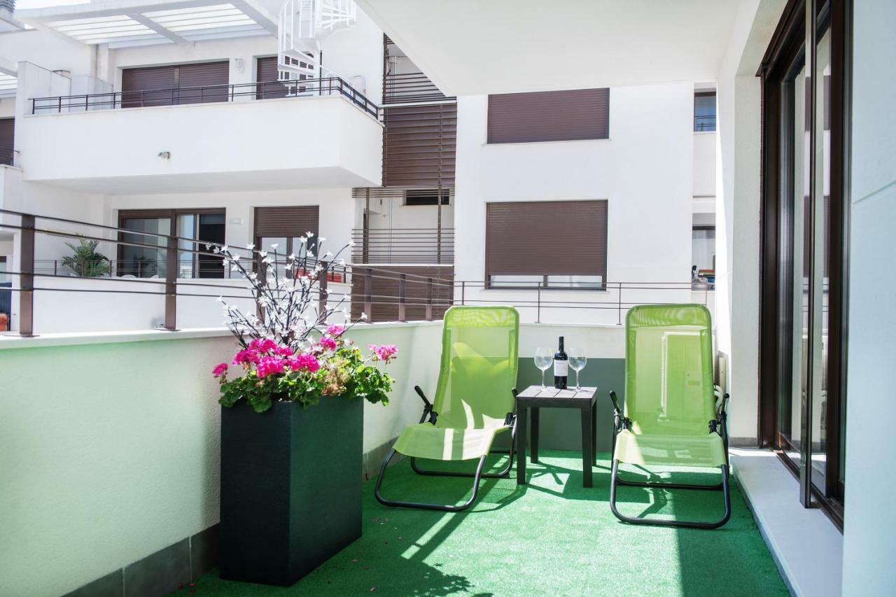 New Apartment With Big Terrace 10 Min Walk To Beach Supermarkets Calafell Eksteriør bilde